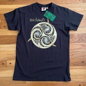 New Ireland Irish Celtic Knot Short Sleeve T-Shirt Navy Blue NWT Men Small